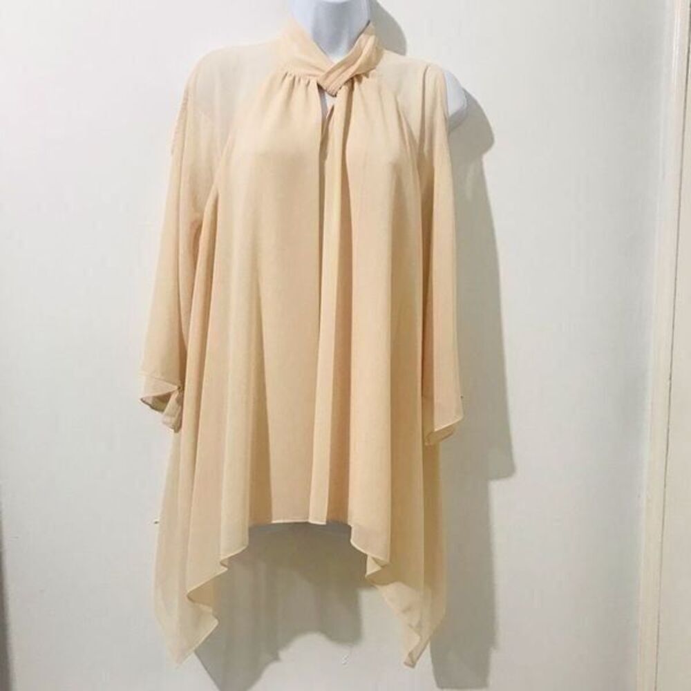 Black Label by Chico’s size 2.    A297